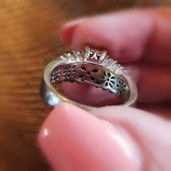 Diamond Ring - Picture 3 of 5